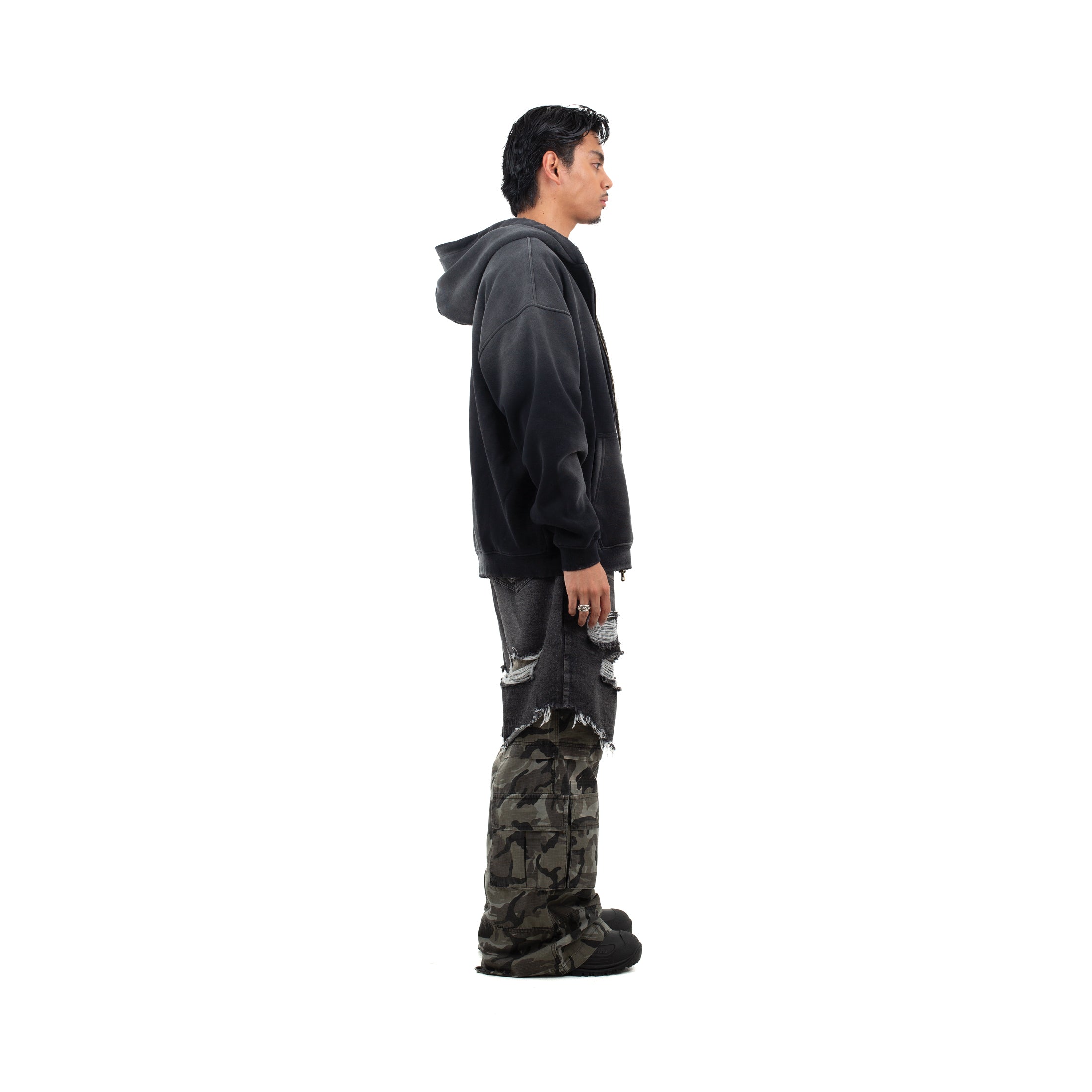 BLACK CAMO DOUBLE LAYERED BAGGY PANTS